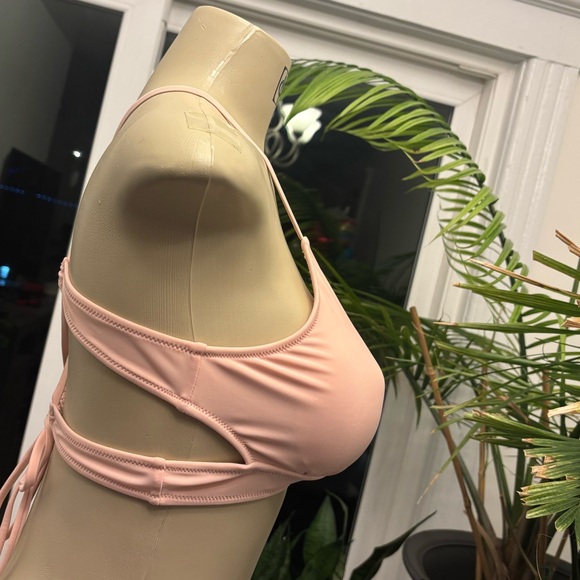 Brand New Pink Solid Lace Up Bikini with lace up straps design at back. Size:L - Picture 4 of 6